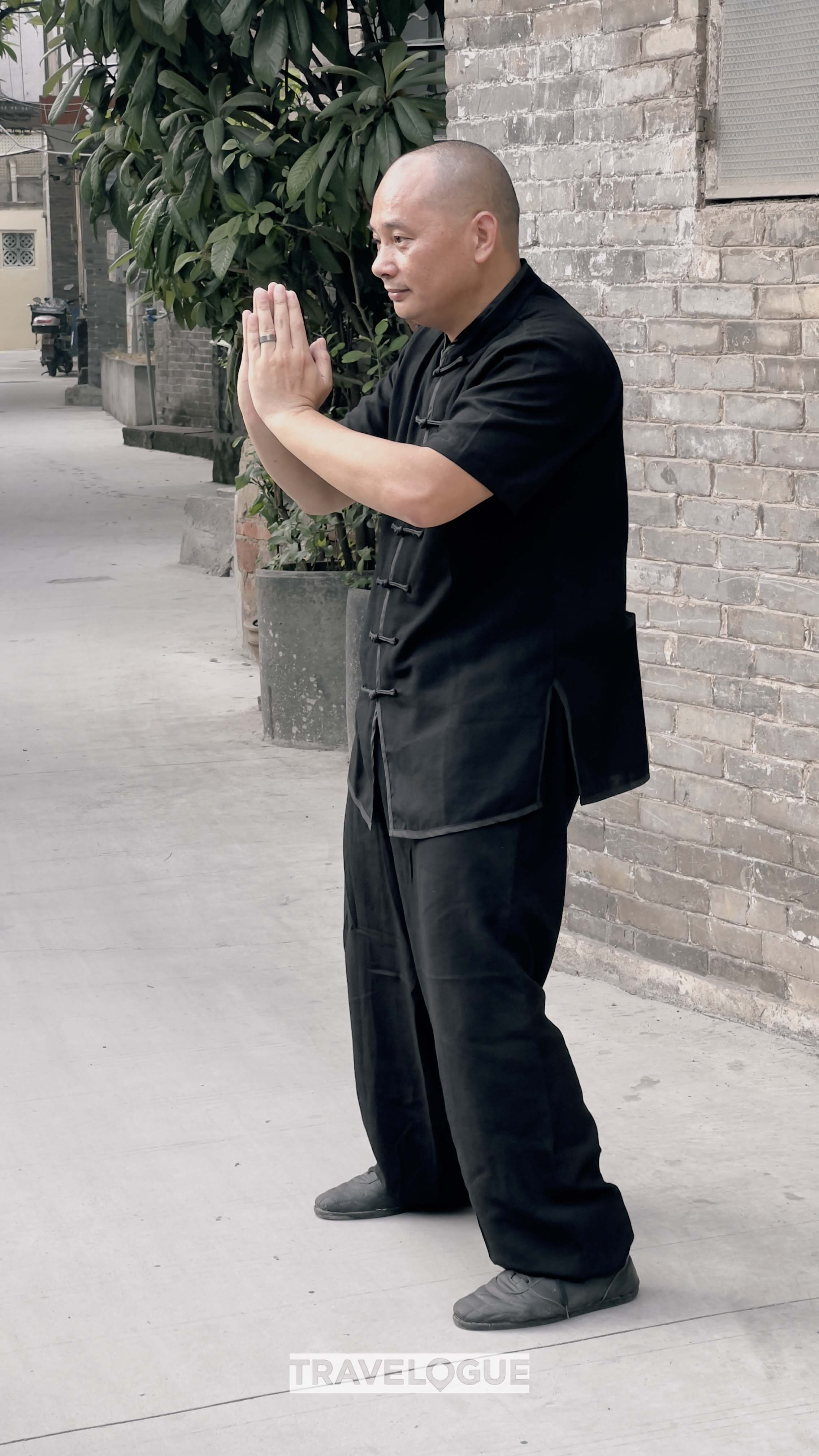 Xian Zhiming practices the snake-style Wing Chun martial arts form in Foshan, south China's Guangdong Province, in this undated photo. /CGTN