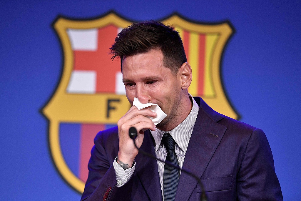 Lionel Messi cries at the start of his farewell press conference at the Camp Nou stadium in Barcelona, Spain, August 8, 2021. /CFP