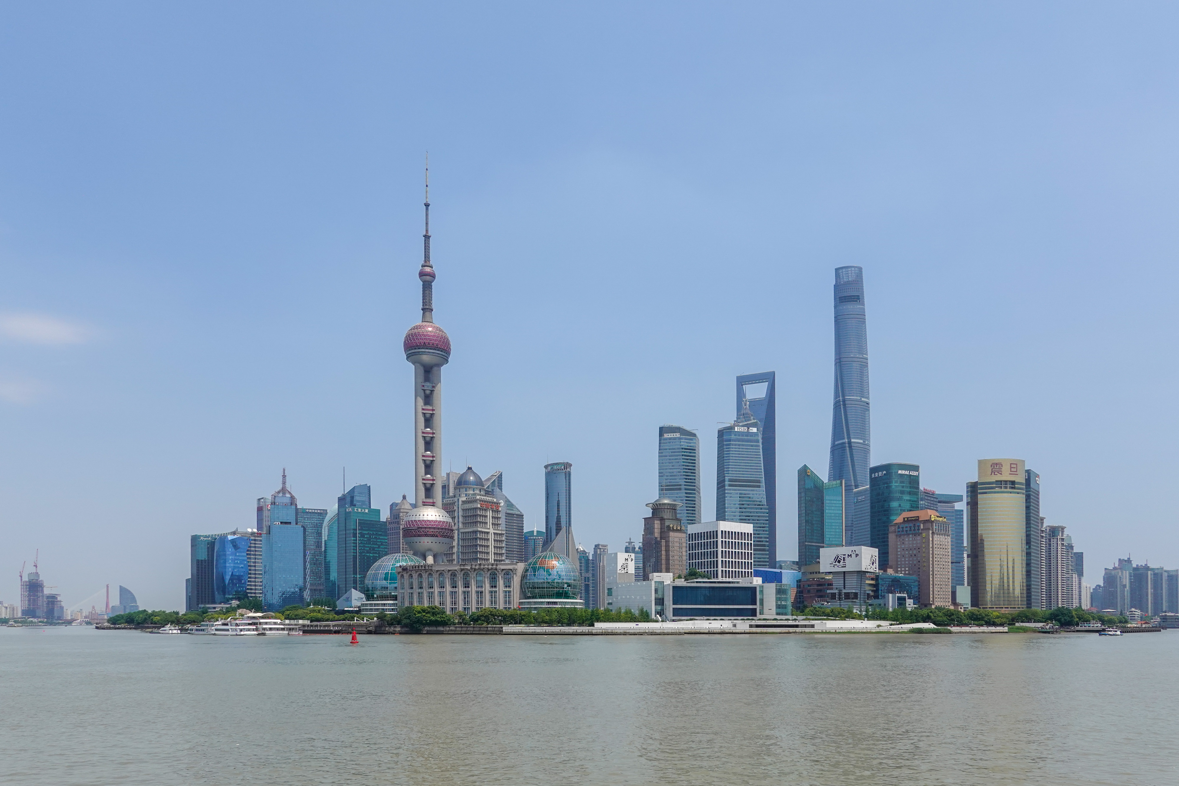 The urban scenery of Lujiazui, Shanghai /CNSPHOTO