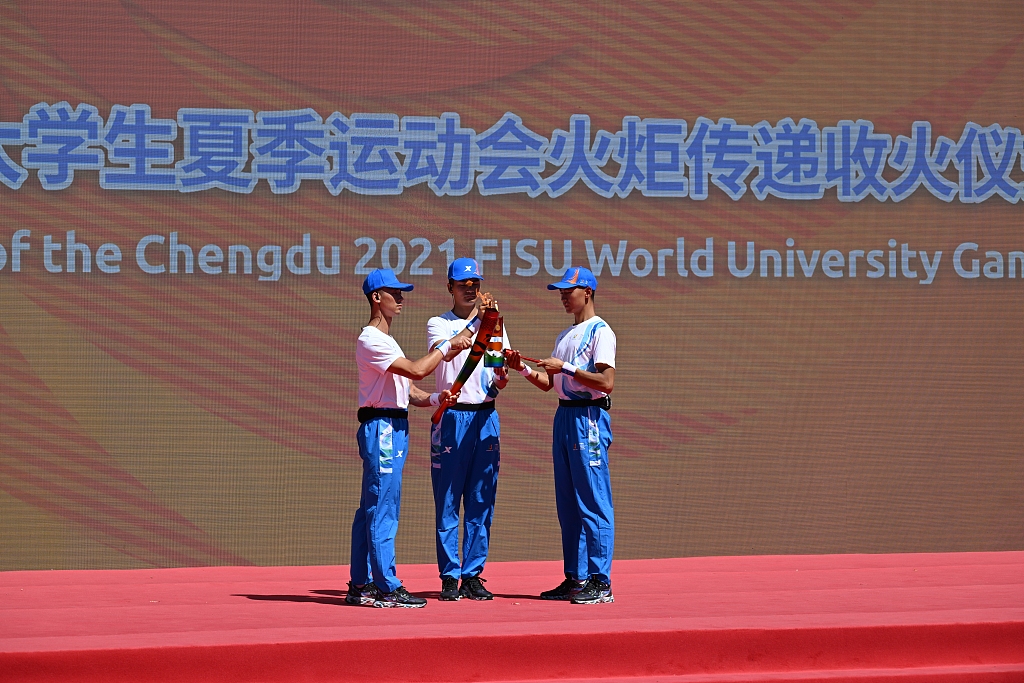 The torch relay for the 31st International University Sports Federation Summer World University Games begins in Beijing, June 10, 2023. /CFP