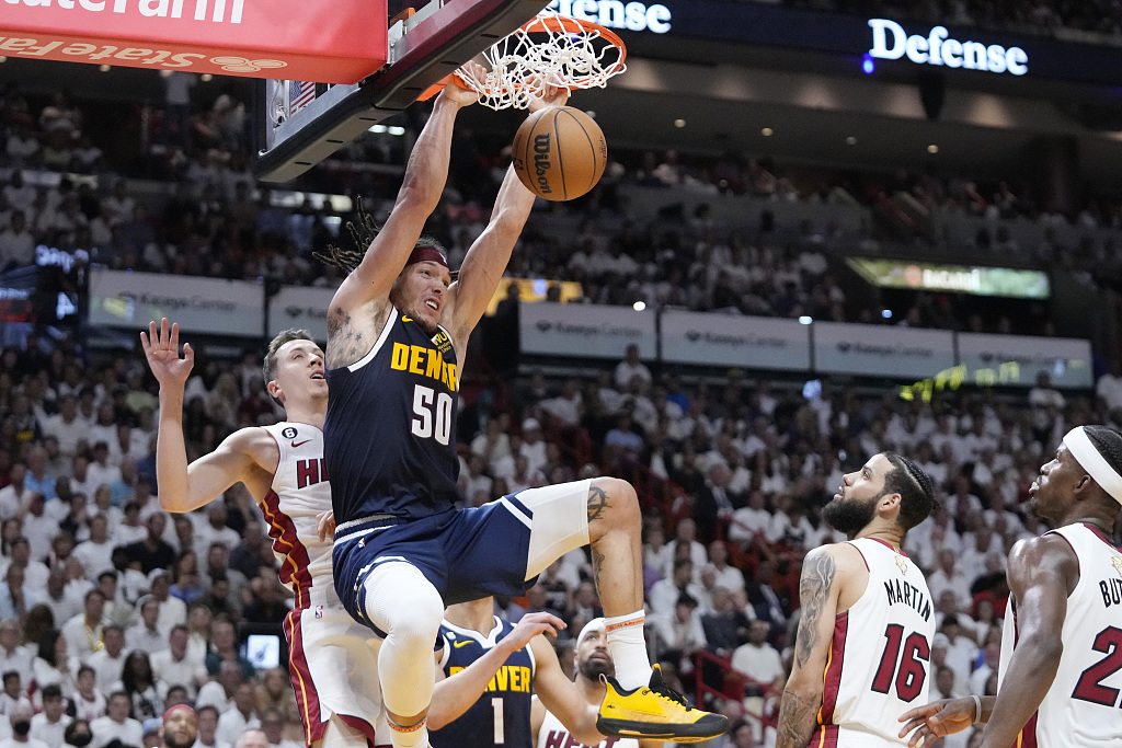 Aaron Gordon (#50) of the Denver Nuggets dunks in Game 4 of the NBA Finals against the Miami Heat at the Kaseya Center in Miami, Florida, June 9, 2023. /CFP