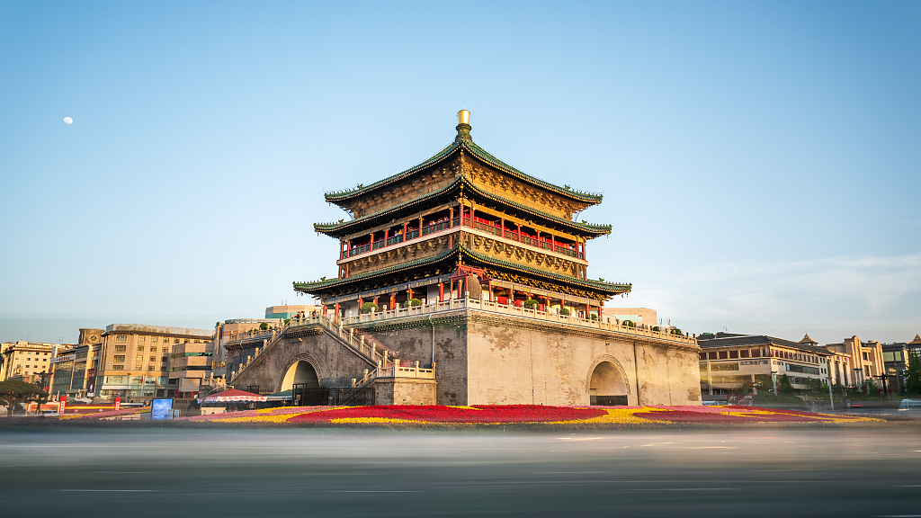 Live: A look at Xi'an's Bell Tower