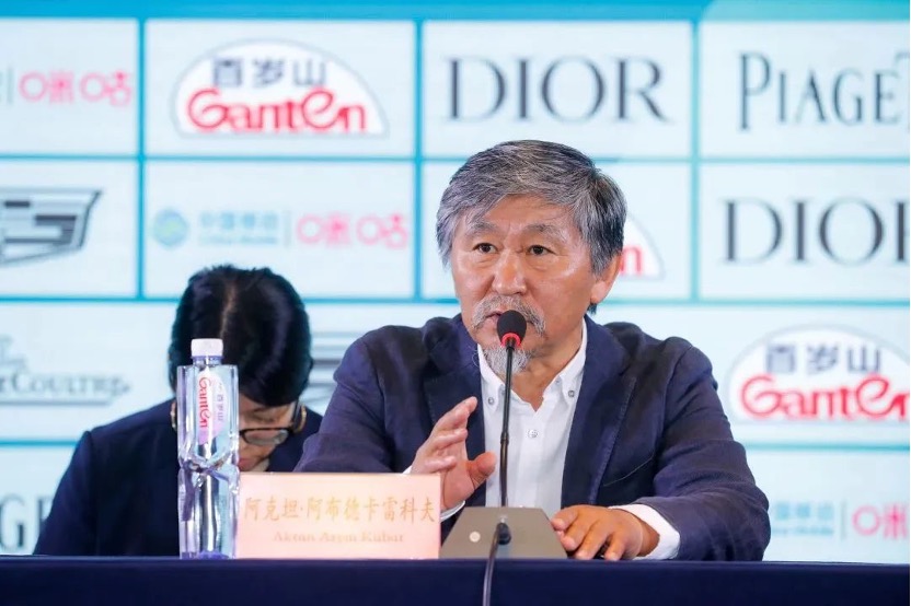 Kyrgyz director Aktan Arym Kubat, President of the Jury of the Asian New Talent competition, speaks at a media briefing in Shanghai, June 11, 2023. /SIFF
