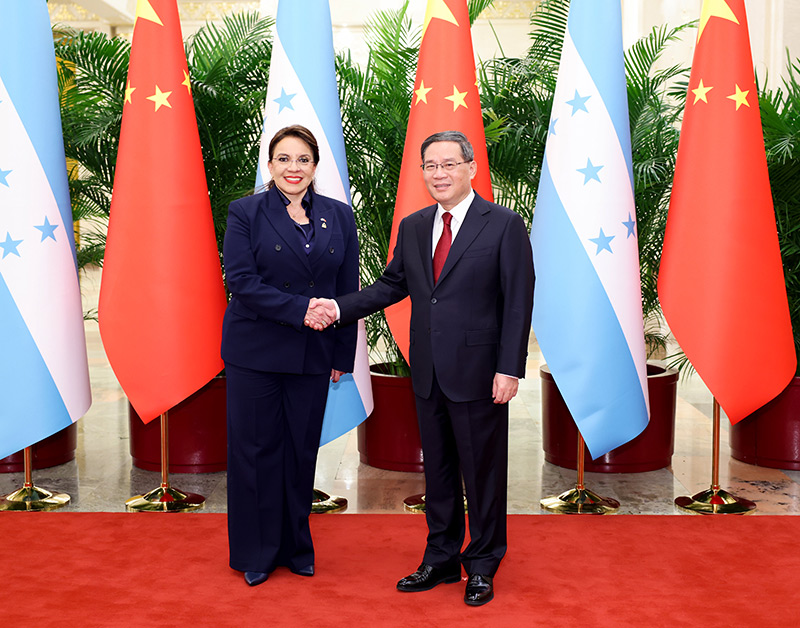 Chinese Premier Li Qiang meets President of the Republic of Honduras Iris Xiomara Castro Sarmiento in Beijing, China, June 13, 2023. /Xinhua