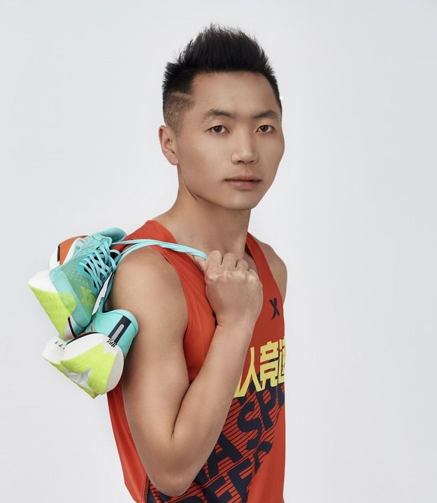 Cen Wanjiang, a self-taught marathon runner from Guiyang, southwest China's Guizhou Province. /Xinhua News Agency