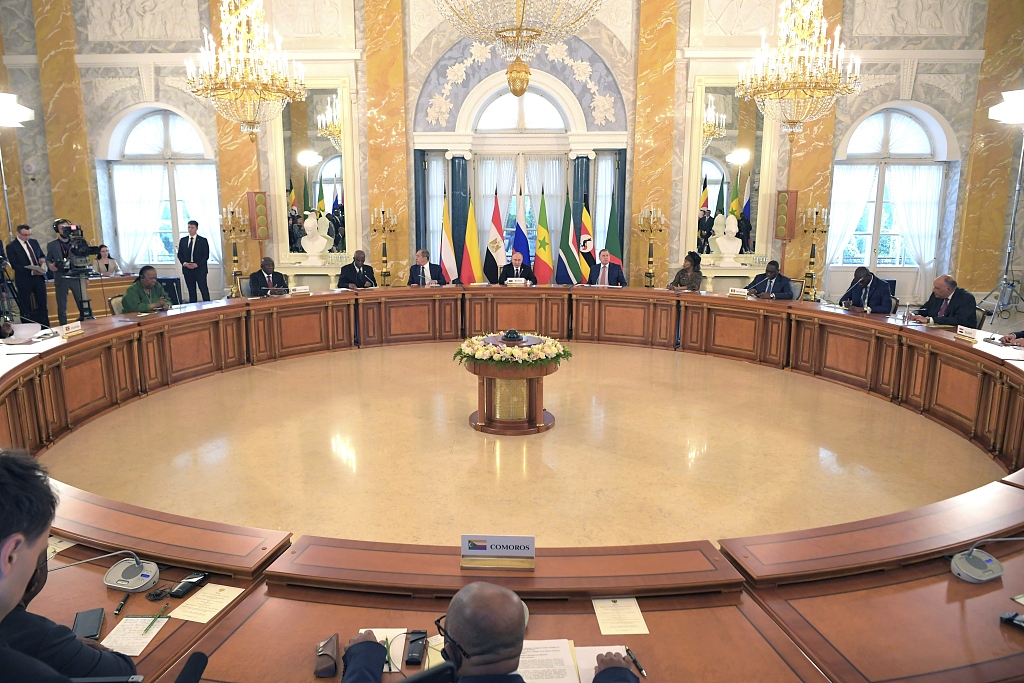 Russian President Vladimir Putin hold talks with a delegation of African leaders in St. Petersburg, Russia, June 17, 2023. /CFP