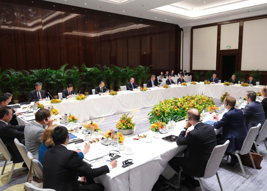 Chinese Premier Li Qiang attends a seminar with representatives of the German business community in Berlin, Germany, June 19, 2023. /Xinhua