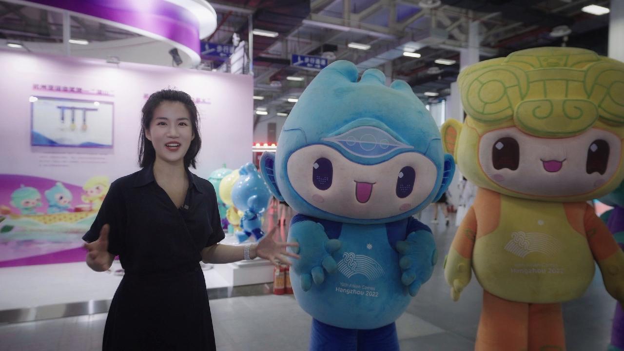 cgtn-tech-reporter-chenchen-meets-asian-games-mascot-chenchen