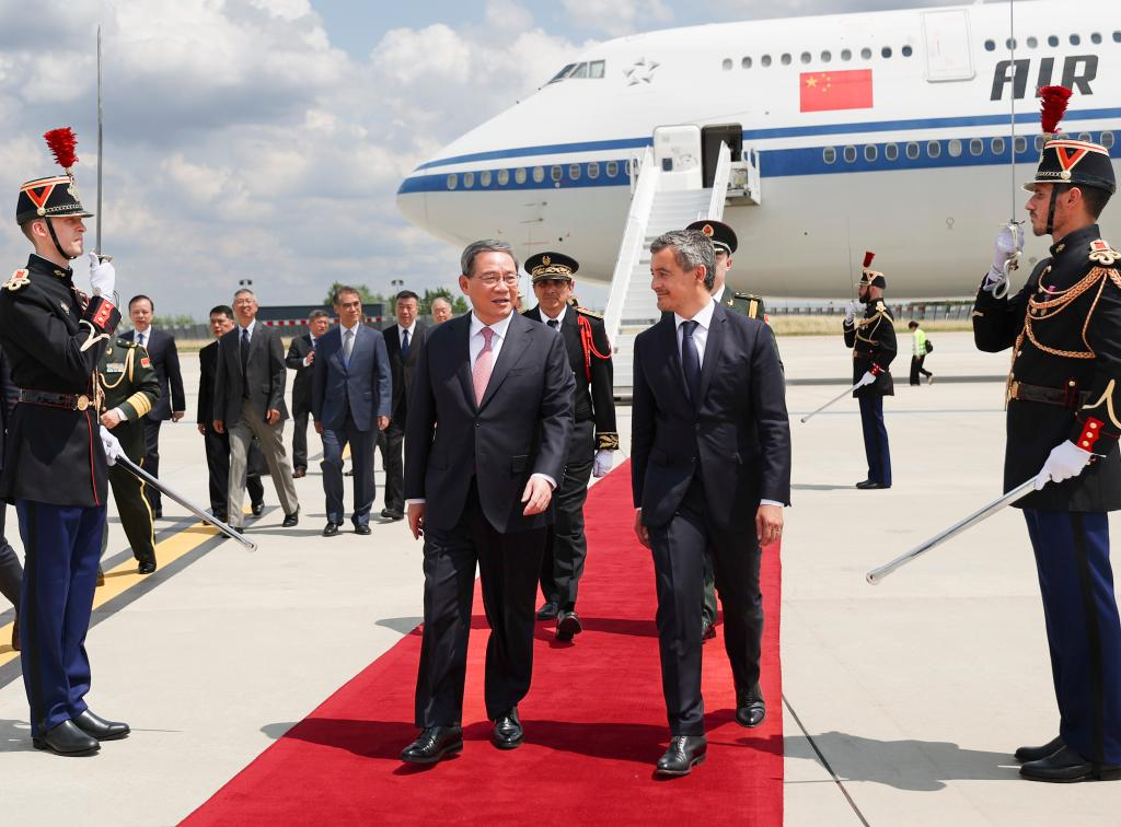 Chinese Premier Li Qiang arrives at the Paris Orly Airport in Paris, France, June 21, 2023. /Xinhua