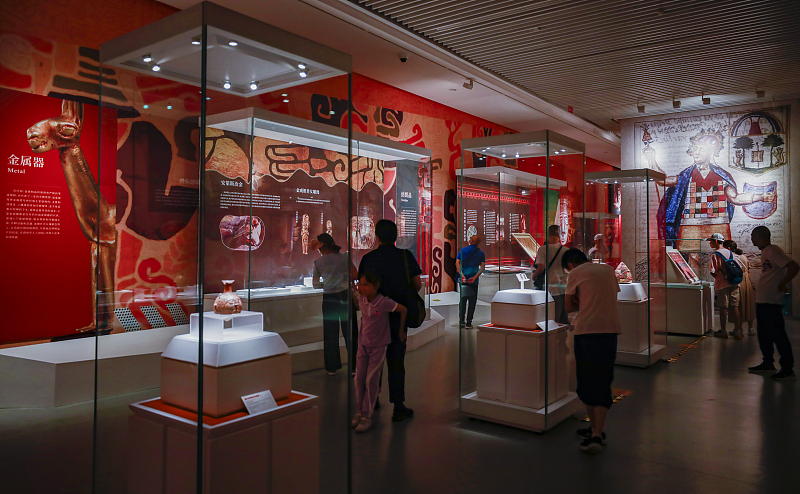 Visitors attend the Peru-themed exhibition at the Shaanxi History Museum in Xi'an, Shaanxi Province, June 27, 2023. /CFP