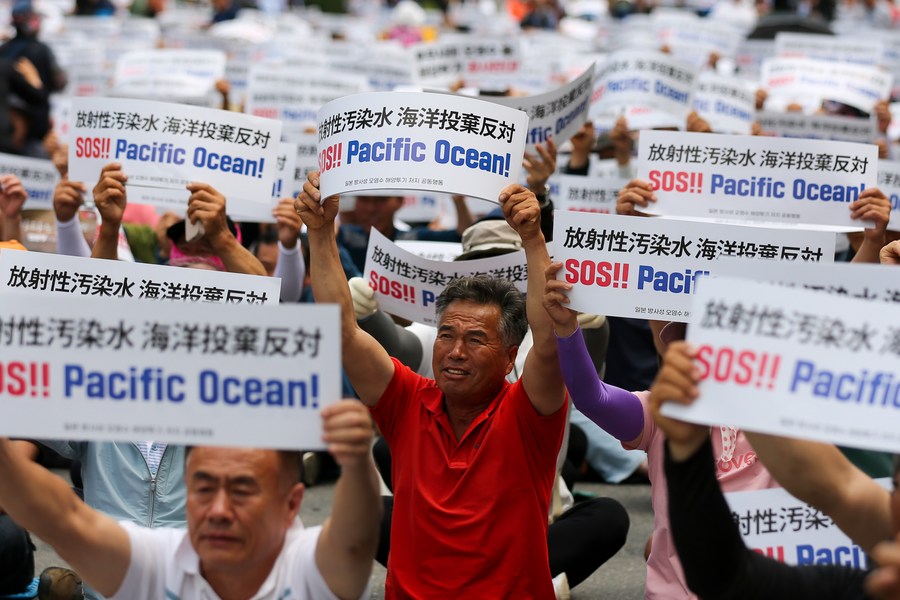 A protest against Japan's planned discharge of nuclear-contaminated water in Seoul, South Korea, June 12, 2023. /Xinhua
