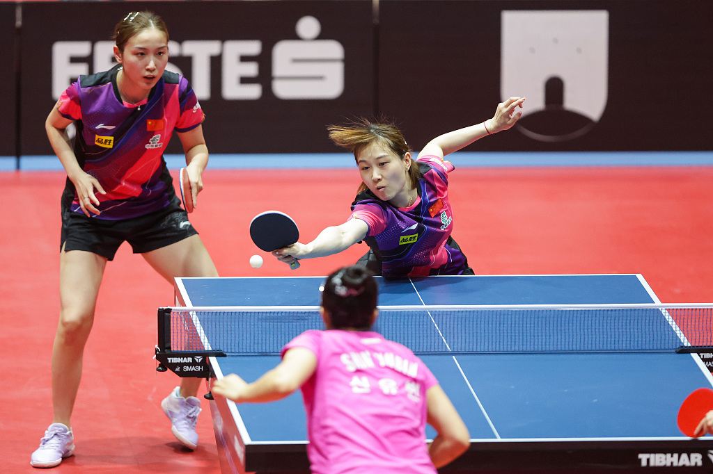 Qian Tianyi (L) and Liu Weishan in action during the women's singles final at WTT Contender Zagreb in Zagreb, Croatia, July 2, 2023. /CFP