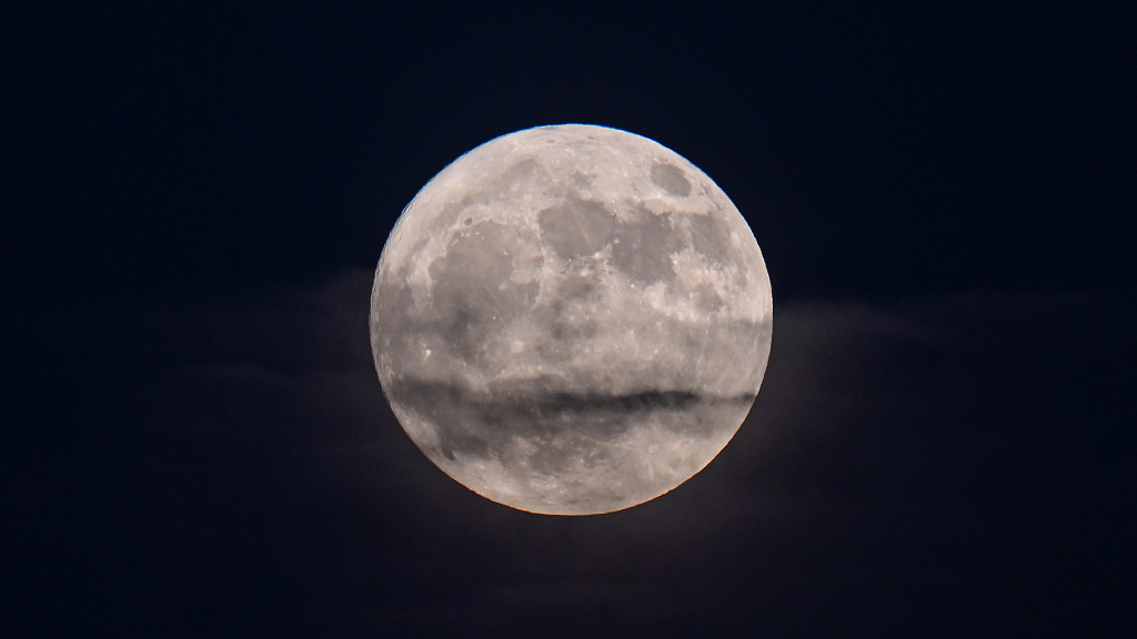 The July supermoon, also known as the Buck Moon, rises over the San Francisco Bay Area in California, U.S., July 2, 2023. /CFP