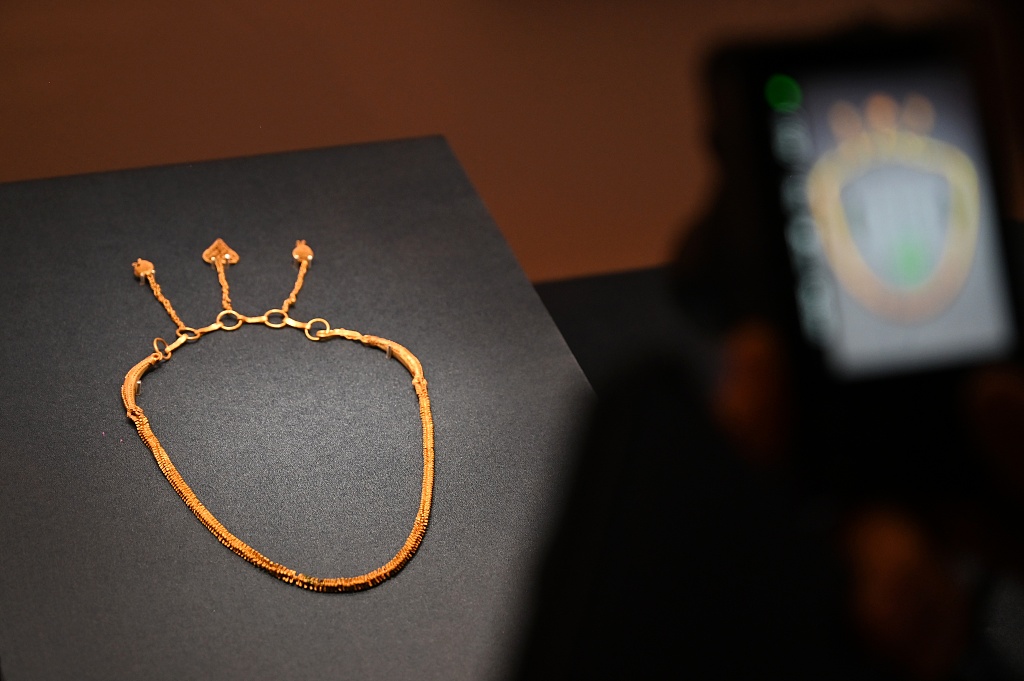 A golden necklace recovered from the 