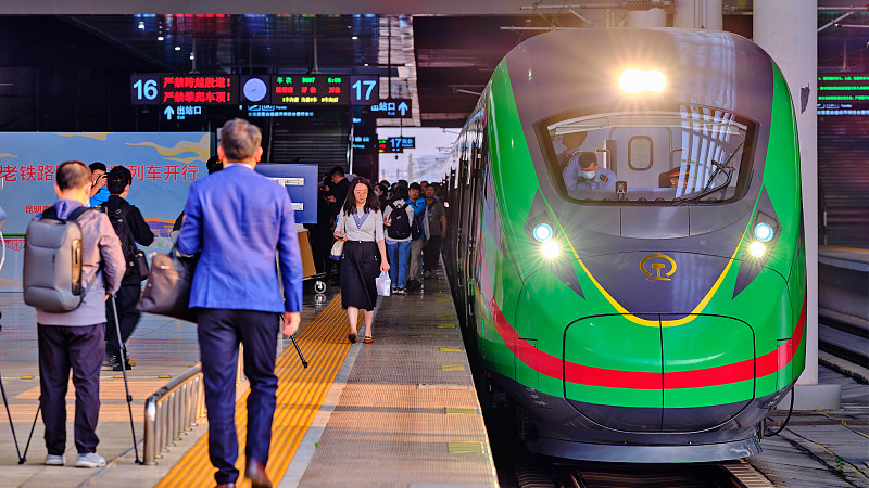 The first international passenger train on the China-Laos Railway took off from Kunming in Yunnan Province to Vientiane in Laos,  April 23, 2023. /CFP