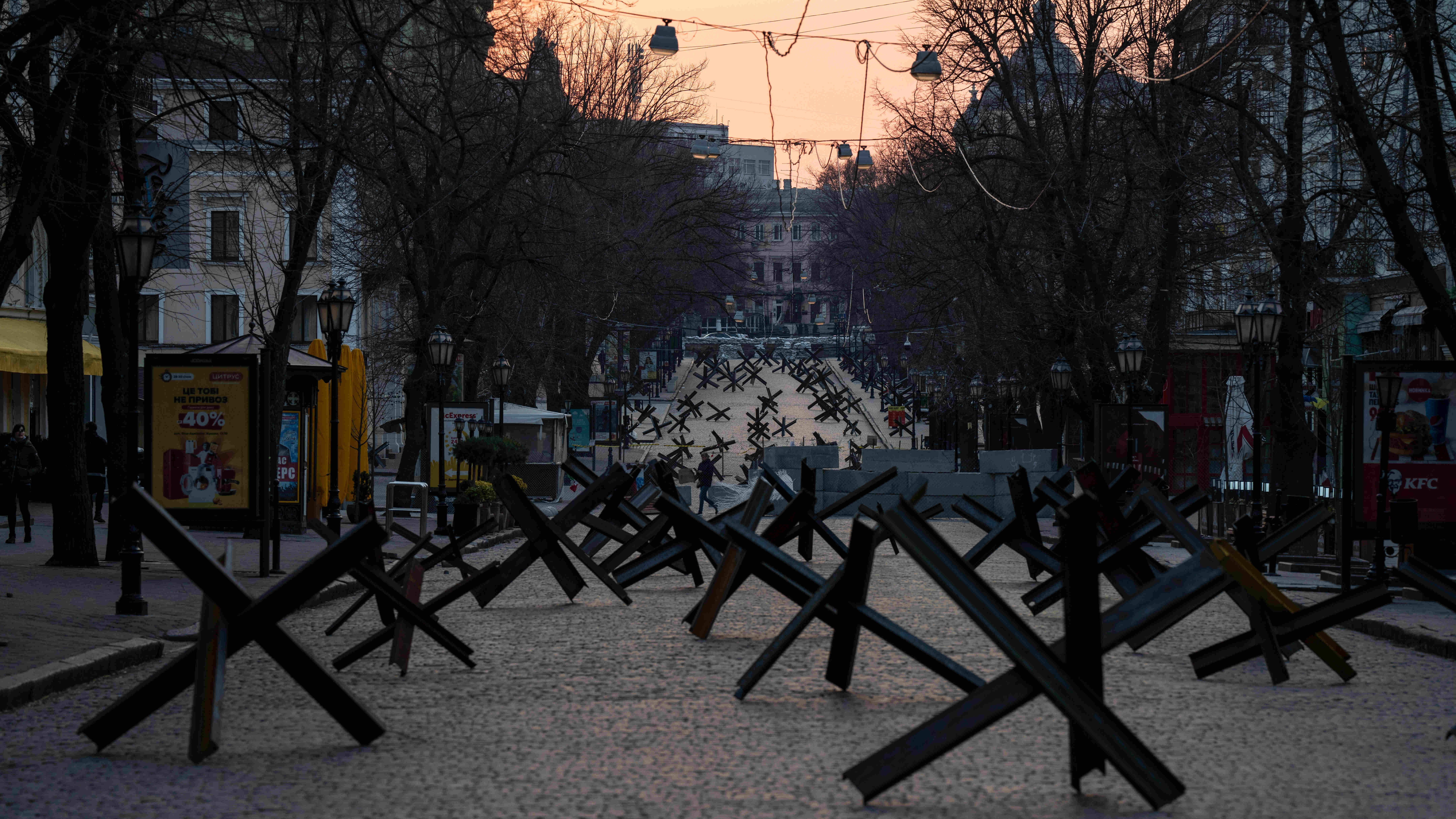 Anti- tank barricades placed on a street in Odesa, Ukraine, March 24, 2022./AP