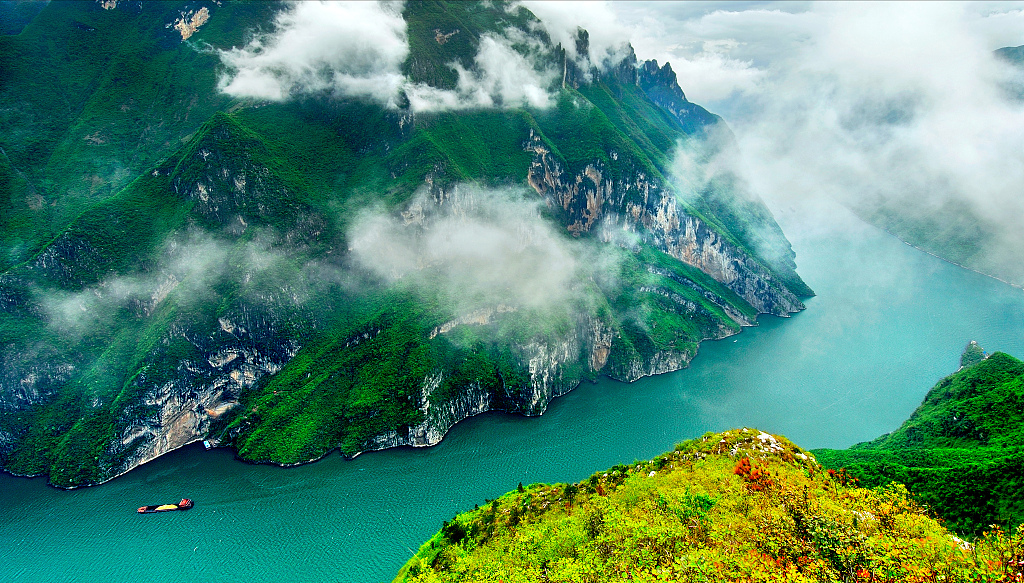 An aerial view of the Three Gorges section of the Yangtze River in Yichang, Hubei Province. /CFP