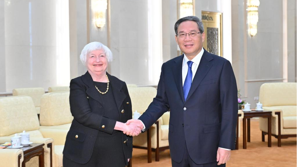 Chinese Premier Li Qiang (right) meets with U.S. Treasury Secretary Janet Yellen (left) at the Great Hall of the People in Beijing, capital of China, July 7, 2023. /Xinhua