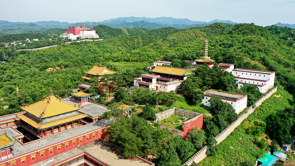 Located northeast of Beijing in Hebei Province, Chengde is known for its imperial palaces. The Chengde Imperial Mountain Resort served as a summer retreat for the Qing imperial family – not only to escape Beijing’s blistering heat but to handle political mandates over the summer months. /CFP
