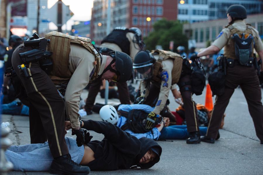 Demonstrators are arrested during a protest against the death of George Floyd in Minneapolis, the United States, May 31, 2020. /Xinhua