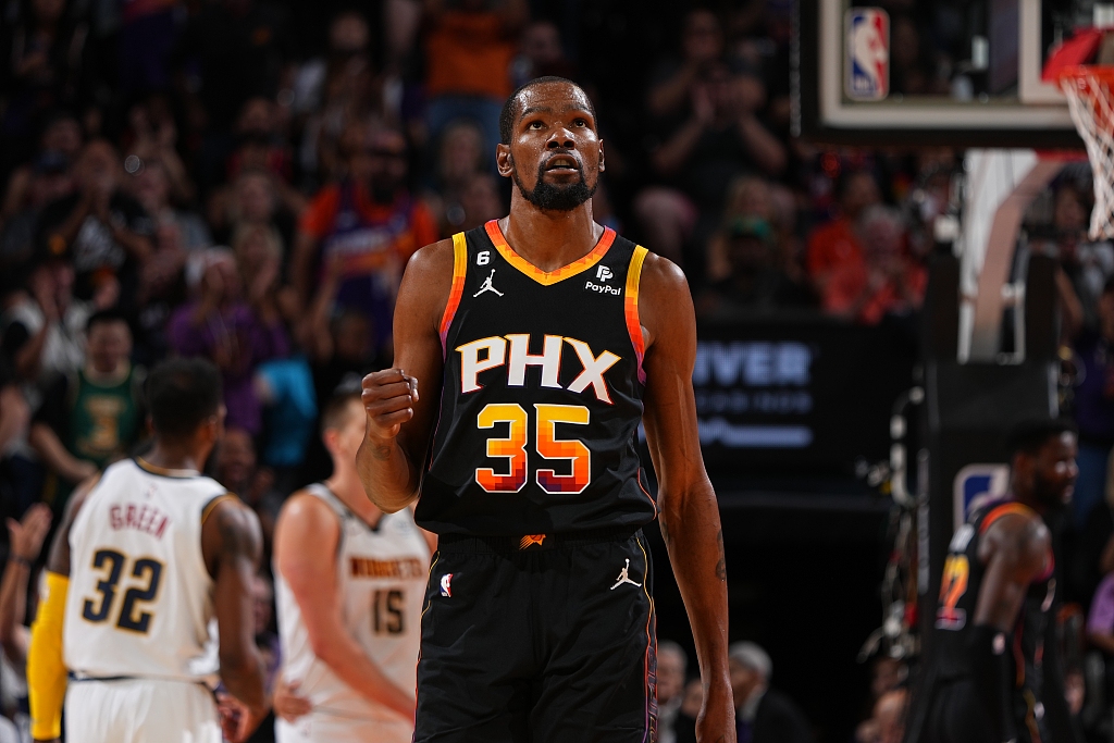 Kevin Durant (#35) of the Phoenix Suns looks on in Game 4 of the NBA Western Conference semifinals against the Denver Nuggets at the Footprint Center in Phoenix, Arizona, May 7, 2023. /CFP