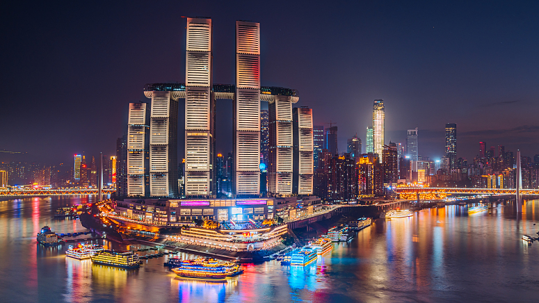 Live: An astonishing night view of Chongqing from Chaotianmen Port - Ep. 2