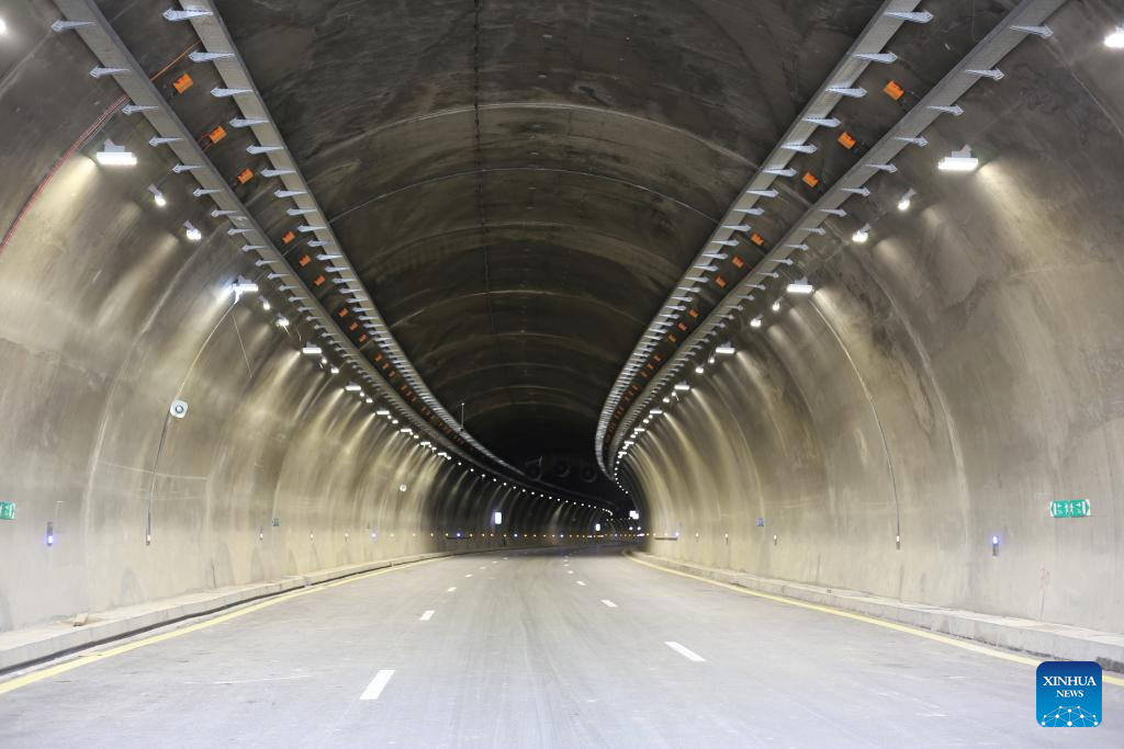 An interior view of the China-built Sidi Aich Tunnel, part of the Bejaia Highway that starts from the Bejaia port and connects to the East-West Highway, in Sidi Aich, Algeria, July 11, 2023. /Xinhua
