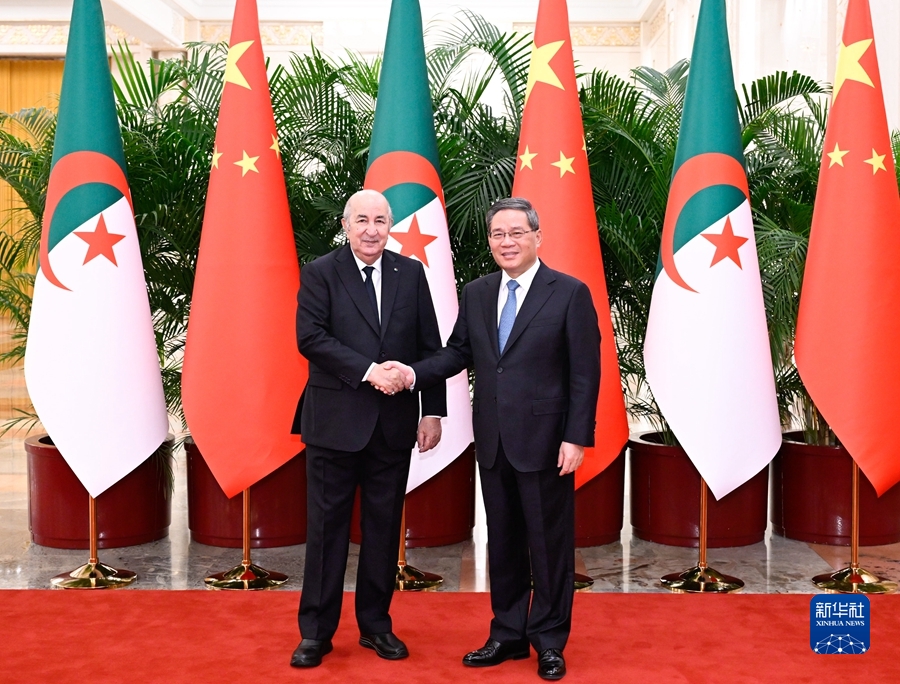 Chinese Premier Li Qiang (R) meets with Algerian President Abdelmadjid Tebboune in Beijing, China, July 19, 2023. /Xinhua
