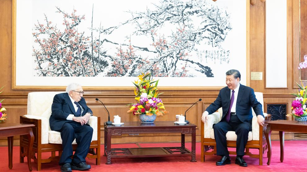 Chinese President Xi Jinping meets with former U.S. Secretary of State Henry Kissinger at the Diaoyutai State Guesthouse in Beijing, China, July 20, 2023. /Xinhua