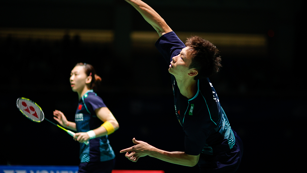 Jiang Zhenbang (R) and Wei Yaxin in action during South Korea Open mixed doubles semifinal round in Yeosu, South Korea, July 22, 2023. /CFP
