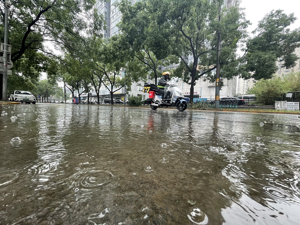 Heavy rain in Haidian District, Beijing, China, July 22, 2023. /CFP