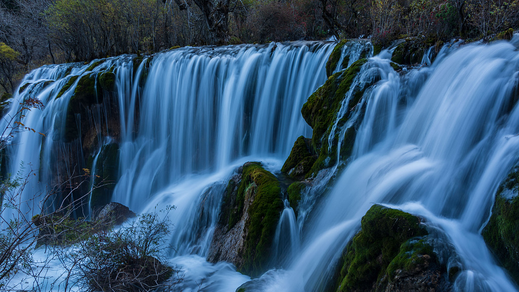 Live: Shuzheng Valley in Sichuan Province's Jiuzhaigou – Ep.2