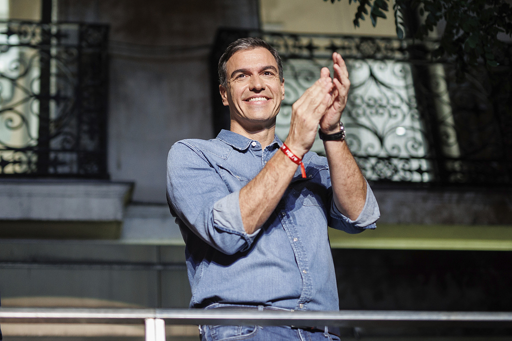 The President of the Government of Spain and Secretary General of the PSOE, Pedro Sanchez, thanks his voters at the headquarters of the Socialist Party in Madrid, Spain, July 23, 2023. /CFP 
