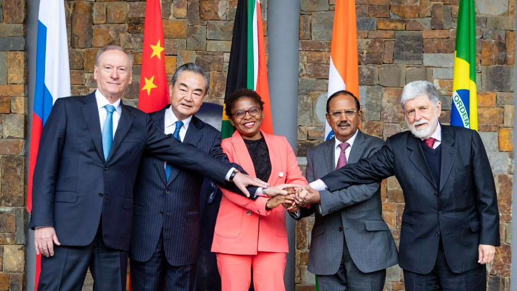 Wang Yi (2nd L) poses for a group photo at the 13th Meeting of BRICS National Security Advisers and High Representatives on National Security, Johannesburg, South Africa, July 25, 2023. /Xinhua