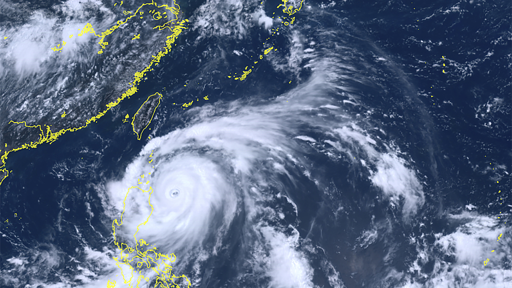 Live: Super typhoon Doksuri to bring heavy wind and rain to China