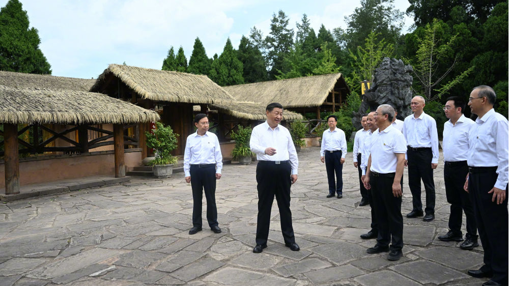 Xi inspects SW China's Sichuan