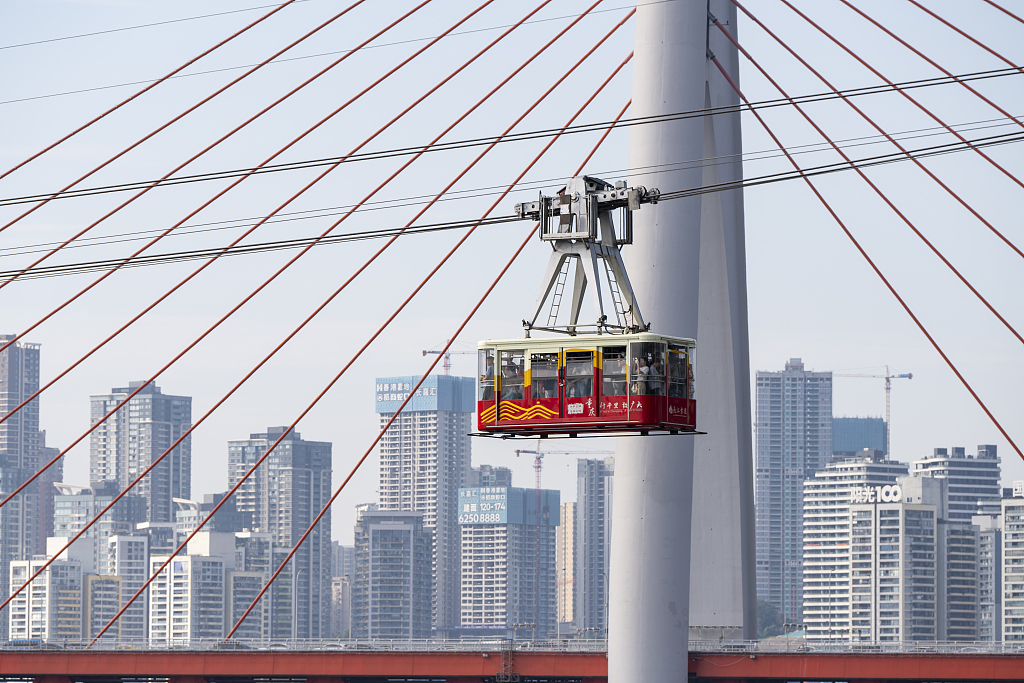 This photo, taken on July 4, 2023, shows Chongqing's Yangtze River Cableway in operation. /CFP