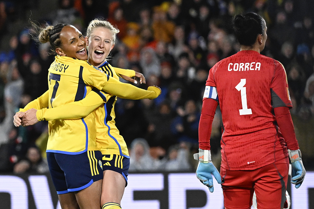 Sweden's Rebecka Blomqvist (C) embraces teammate Madelen Janogy (L) after scoring her team's first goal against Argentina during their Women's World Cup group match in Hamilton, New Zealand, August 2, 2023. /CFP