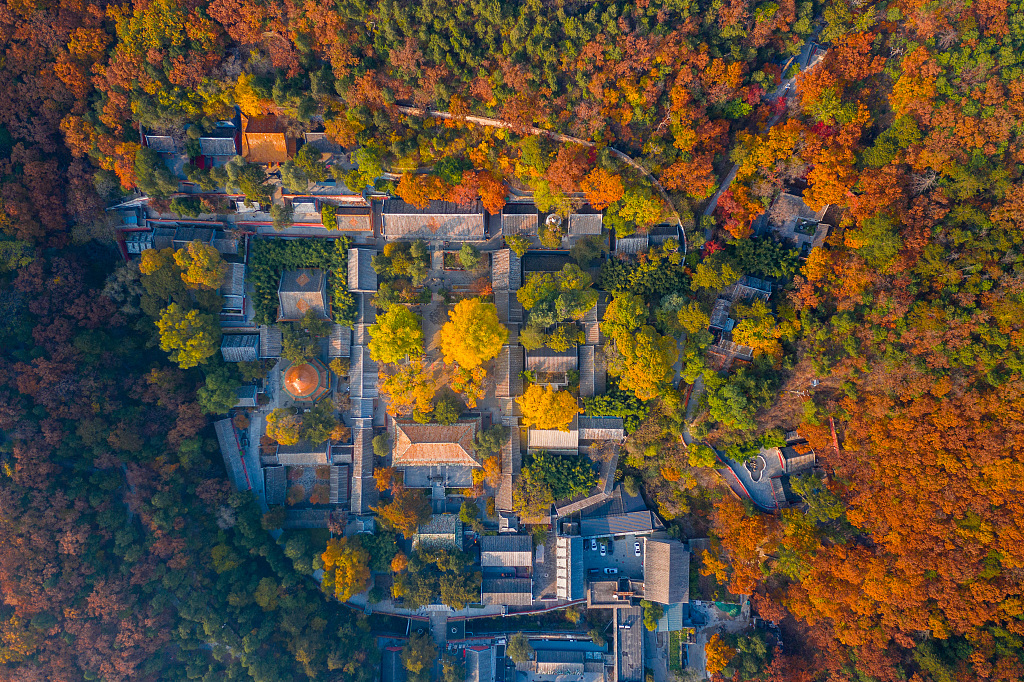 A file photo shows an autumn view of the Tanzhe Temple in Beijing, China. /CFP