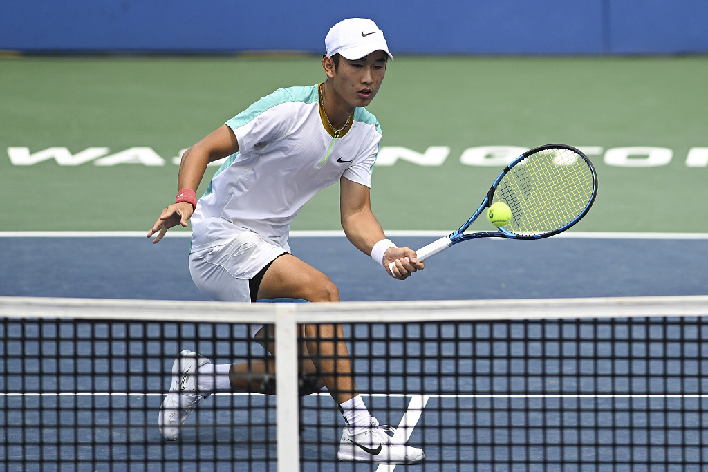 Shang Juncheng in action during the Mubadala Citi DC Open men's singles second round  in Washington, D.C., U.S., August 1, 2023. /CFP