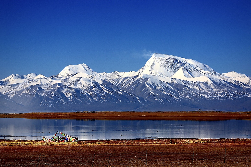 Lake Mapam Yumtso on Qinghai-Xizang PlateauPlateau. /CFP