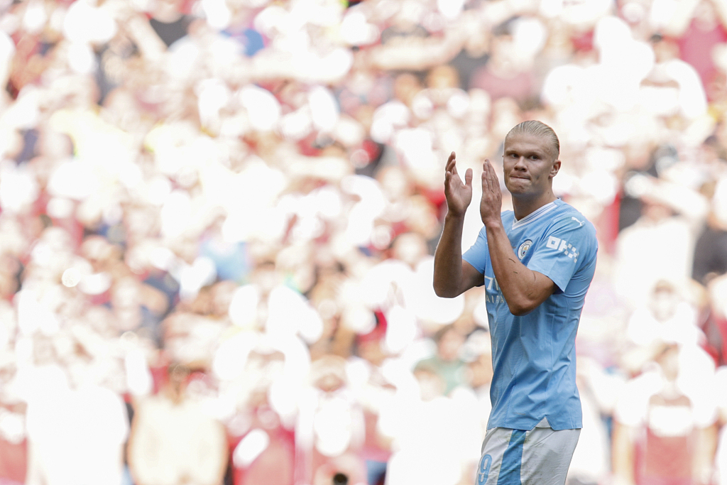 Manchester City's Erling Haaland applauds during their Community Shield match against Arsenal at Wembley Stadium in London, England, August 6, 2023. /CFP