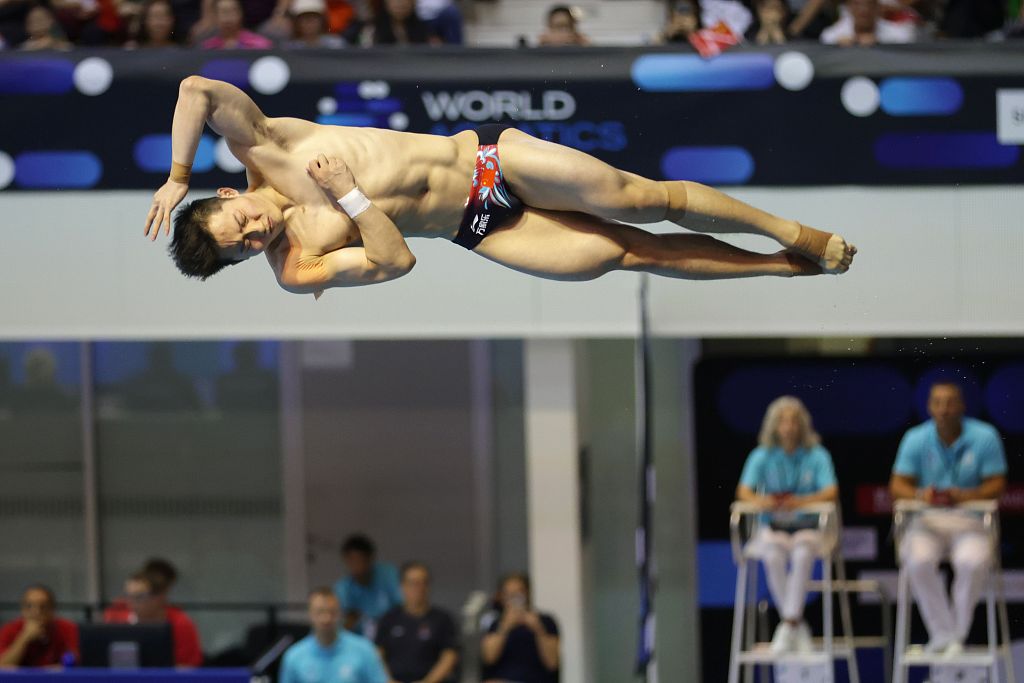 Wang Zonyuan of China competes in the men's 3-meter springboard final in the World Aquatics Diving World Cup Super Final in Berlin, Germany, August 5, 2023. /CFP