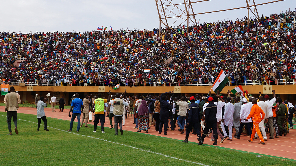 Coup supporters gather for a demonstration at a stadium in the capital city of Niger, Niamey, August 6, 2023. /CFP