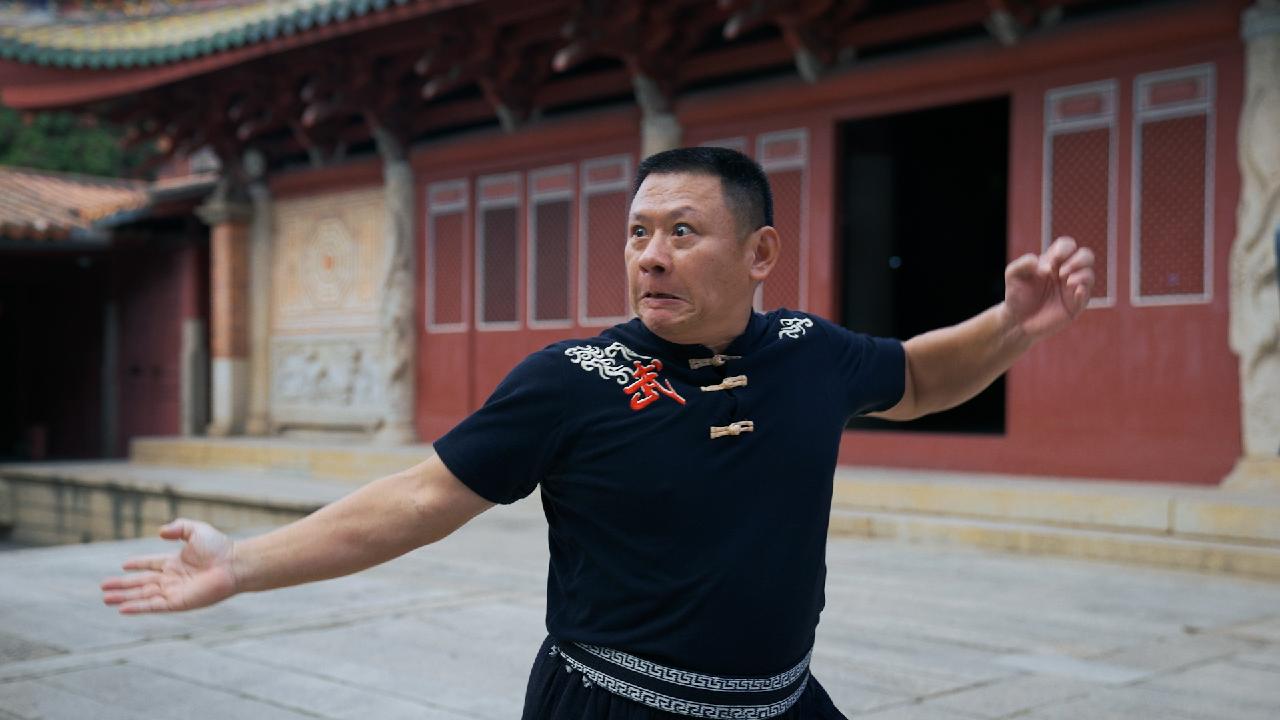 Devoted Kung Fu Master Practices The Three Battles Cgtn