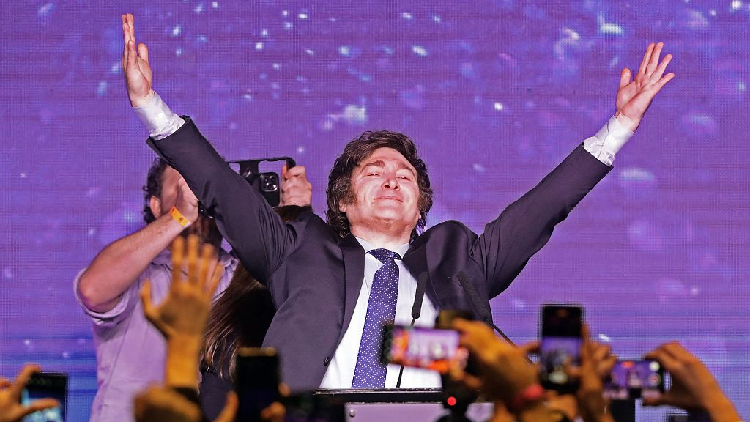 Argentine Presidential Primary Voters Propel Far-Right Outsider to