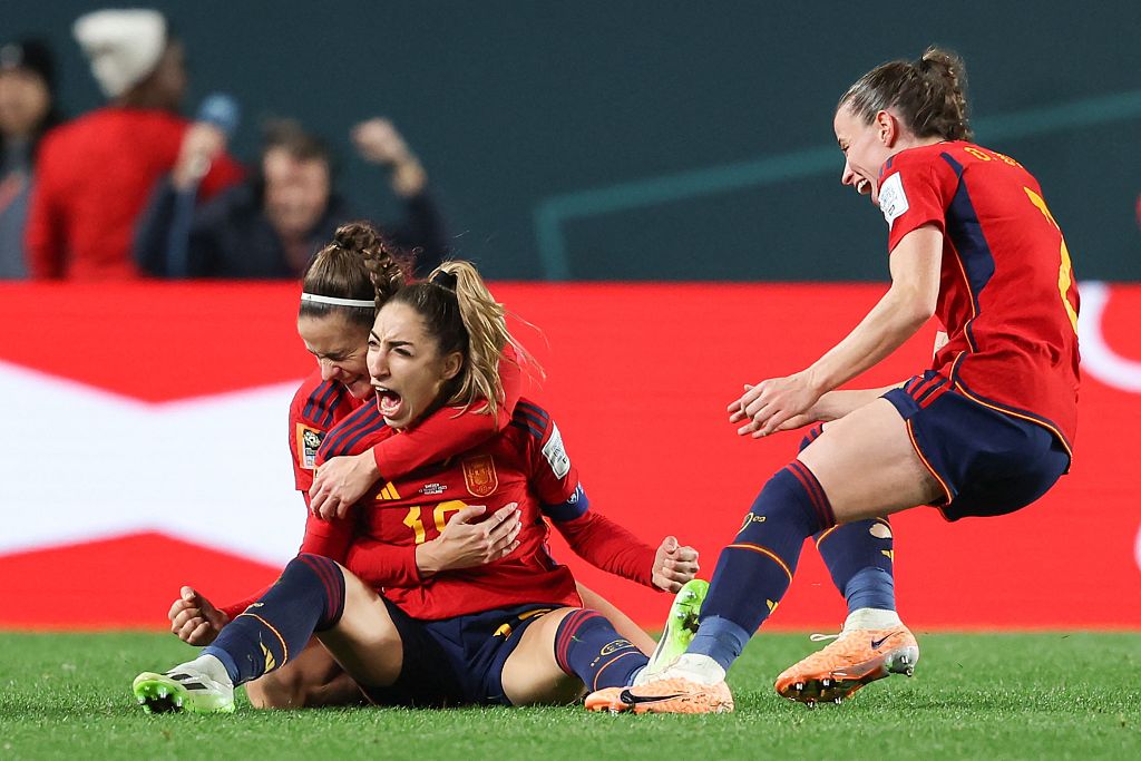 Players of Spain celebrate after scoring a goal in the FIFA Women's World Cup semifinals against Sweden at Eden Park in Auckland, New Zealand, August 15, 2023. /CFP