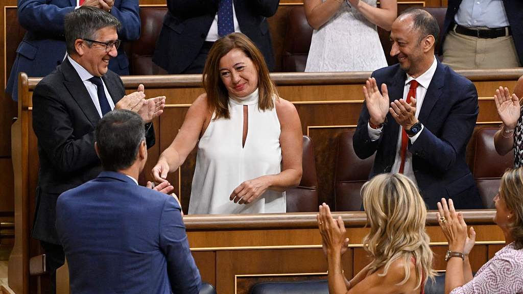 Socialist MP Francina Armengol (C), reacts to being elected as new speaker during the Parliament's constitutive sitting at the Congress of Deputies in Madrid on August 17, 2023. /CFP