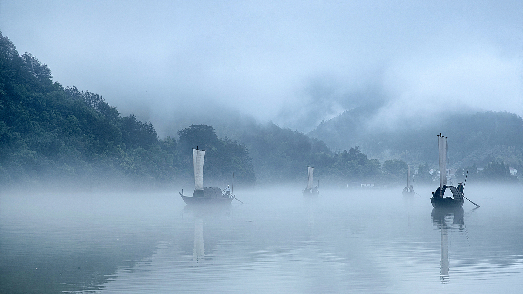 Live: Watch the hazy beauty in east China