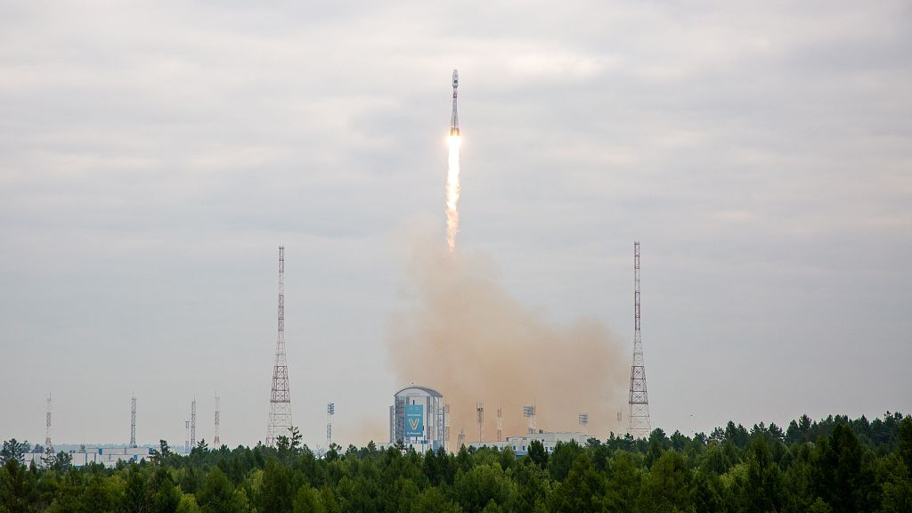 A Soyuz-2.1b rocket carrying the Luna-25 spacecraft blasts off from the launch pad at the Vostochny cosmodrome, August 11, 2023. /CFP
